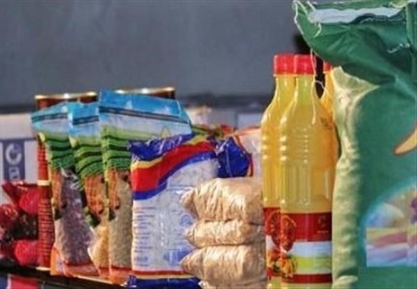 سبد غذایی در بین نیازمندان محله مسجد توزیع شد 
