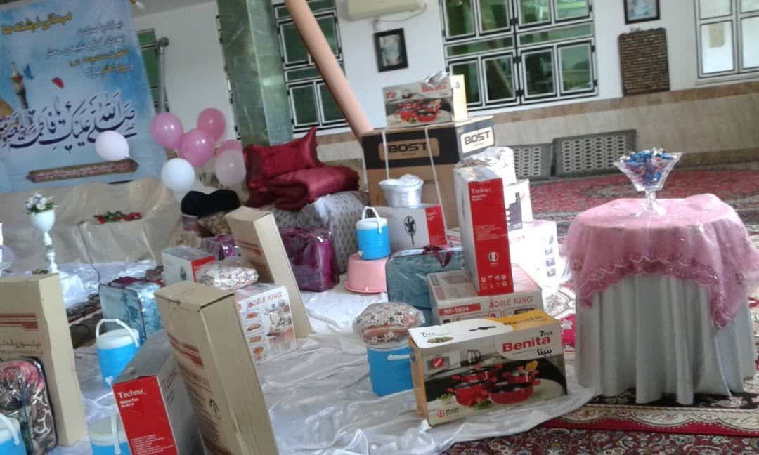 ۴ سری کمک جهیزیه کانون شهدا روستای گرجی محله بهشهر به نوعروسان اهدا شد