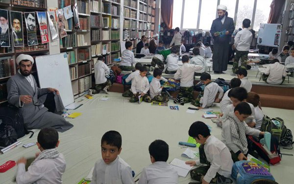 ابتکار حوزه‌های علمیه برای انس دانش‌آموزان با مسجد