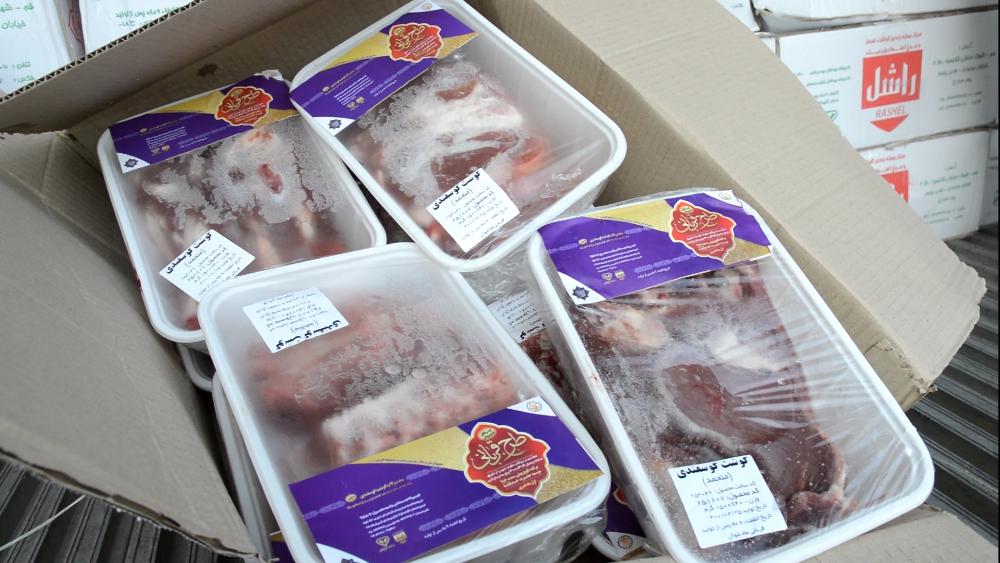 توزیع ۱۲۰۰ بسته گوشت قرمز در شهرستان های مرزی خراسان جنوبی