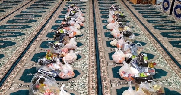 توزیع ۹۰ بسته معیشتی در کانون شهید طالب روحی لنگرود