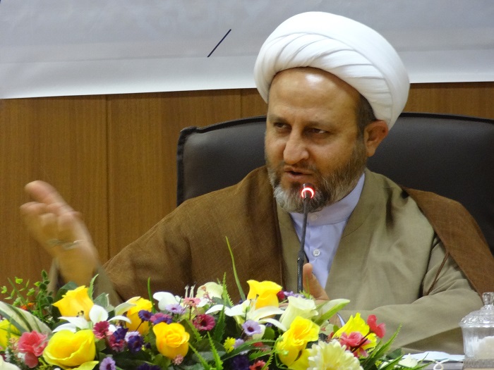 انتقاد رئیس شورای سیاست گذاری ائمه جمعه از نحوه توزیع تجهیزات فرهنگی مساجد