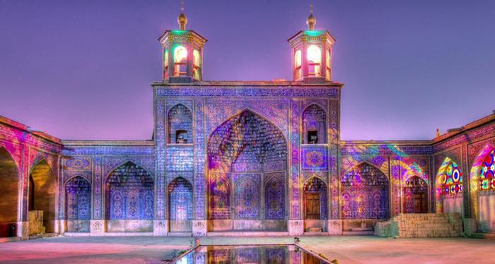 نگاهی متفاوت به مسجد «نصیرالملک» شیراز