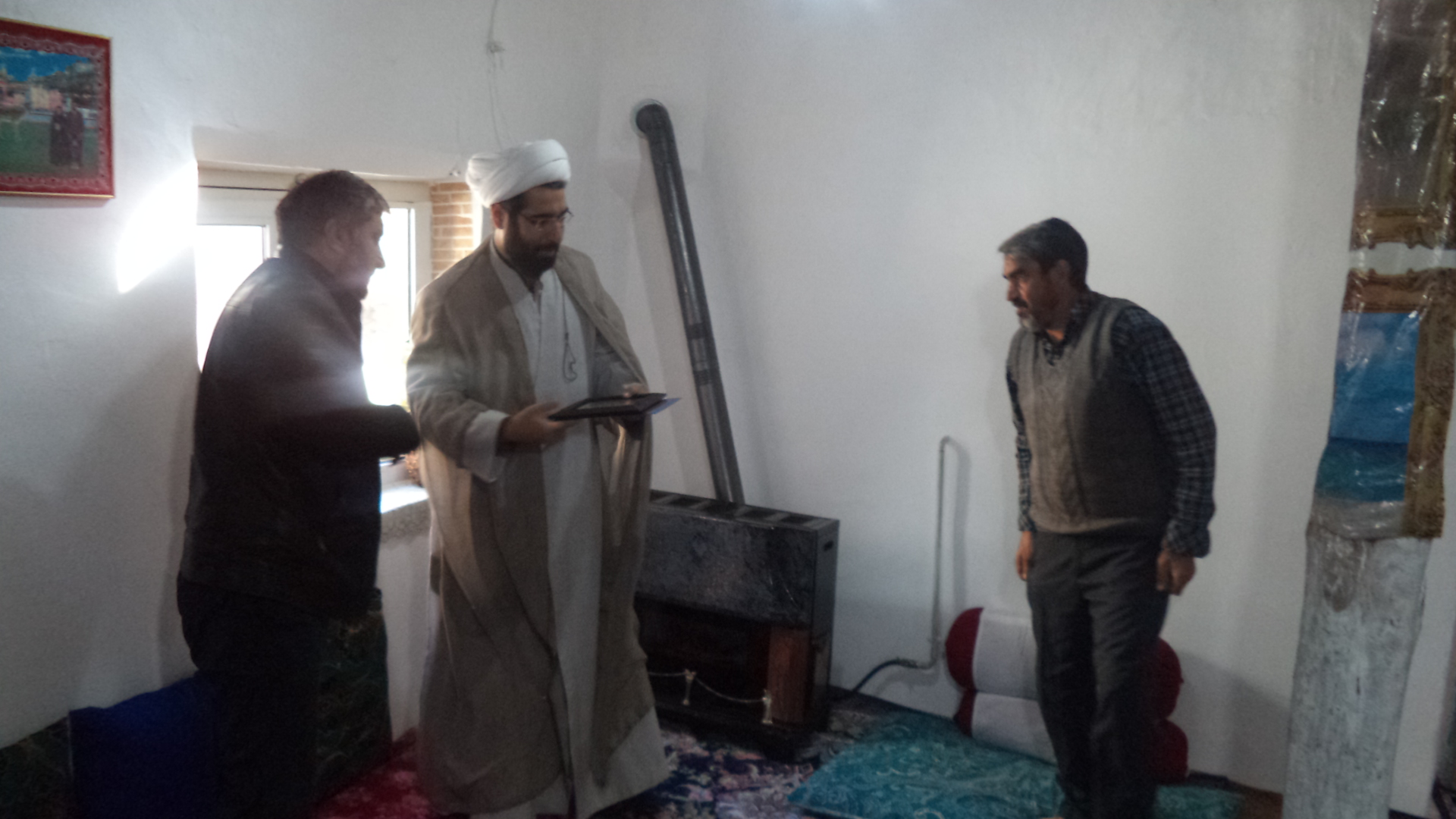 مدیر ستاد کانون های مساجد استان زنجان با خانواده شهیدحاج علی بایندر دیدار کرد