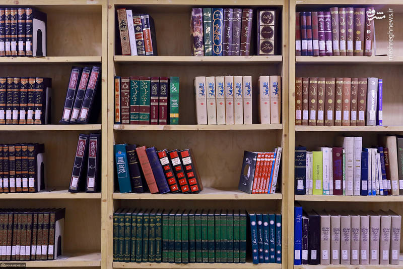 اهداء ۳۰۰ جلد به کتابخانه های عمومی و کانون های مساجد شهرستان ابهر