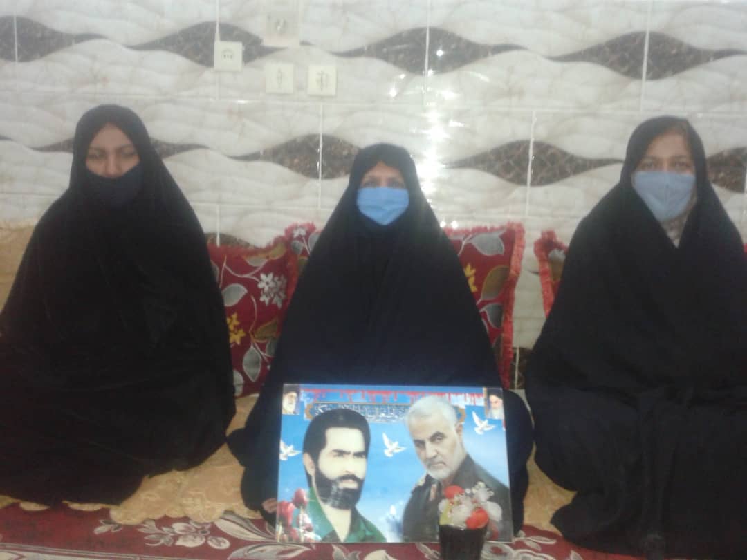 تجلیل از خواهر شهید افغانی در هفته دفاع مقدس 