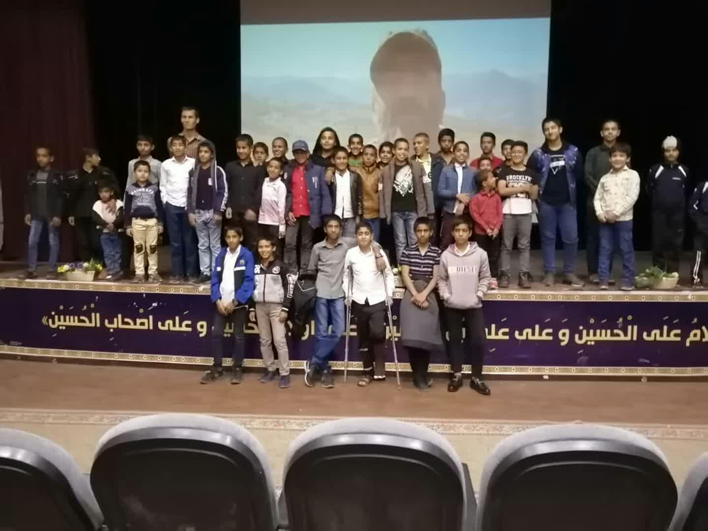فیلم «منطقه پرواز ممنوع» ویژه اعضای کانون های مساجد جنوب کرمان اکران شد