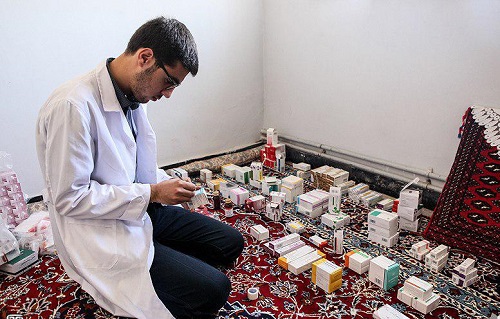 ارائه خدمات جهادی پزشکی به محرومان حاشیه مشهد در دهه کرامت