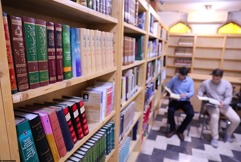 «قطعه‌ای از بهشت»؛ پاتوقی برای کتاب‌خوان‌های مسجدی/ کتابخانه‌ای که برای بچه‌های مسجد کارآفرینی می‌کند