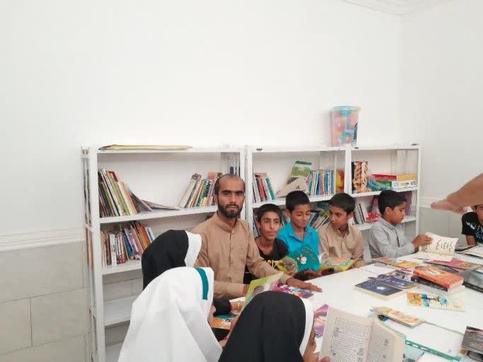 کانون مسجدی که بچه های روستا را کتابخوان کرده است