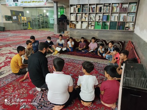 مشارکت بچه های مسجد باب الحوائج شهرستان ابهر در اجرای برنامه های شاخص فرهنگی