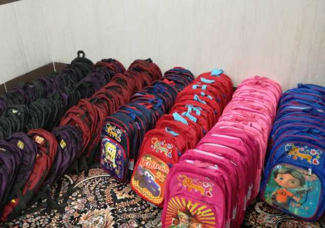 تهیه ۲۰۰ بسته لوازم‌‌التحریر برای دانش‌آموزان محروم توسط اهالی مسجد لرزاده