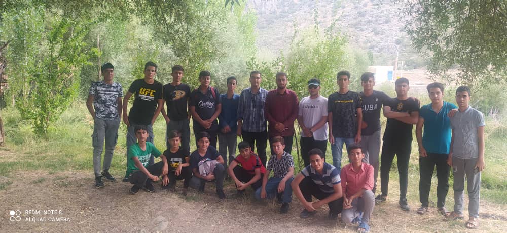 اردوی ورزشی برای نوجوانان کانون فرهنگی هنری شهدای پشت بازار برگزار شد