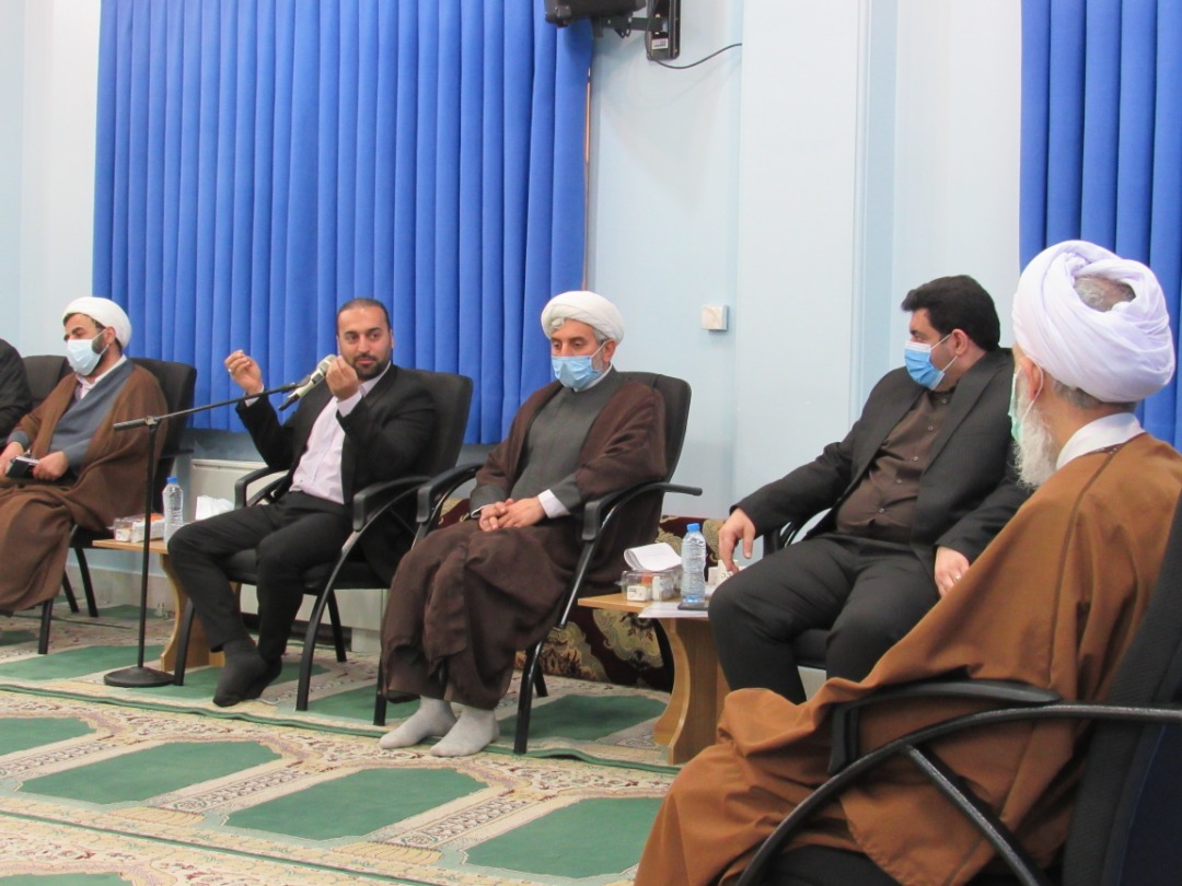 اقدامات کانون فرهنگی هنری سجادیه در بحث مقابله با کرونا پای اقشار مختلف را به مسجد باز کرد