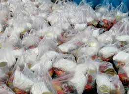 اهدای ۱۵۰ سبد غذایی به نیازمندان فاروقی همزمان با نیمه ماه رمضان و میلاد کریم اهل بیت (ع)