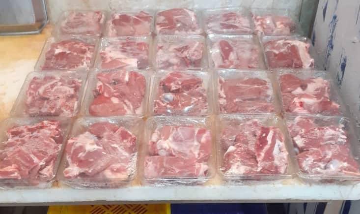 توزیع گوشت قربانی در منطقه ۱۴ تهران به همت خادم یاران رضوی