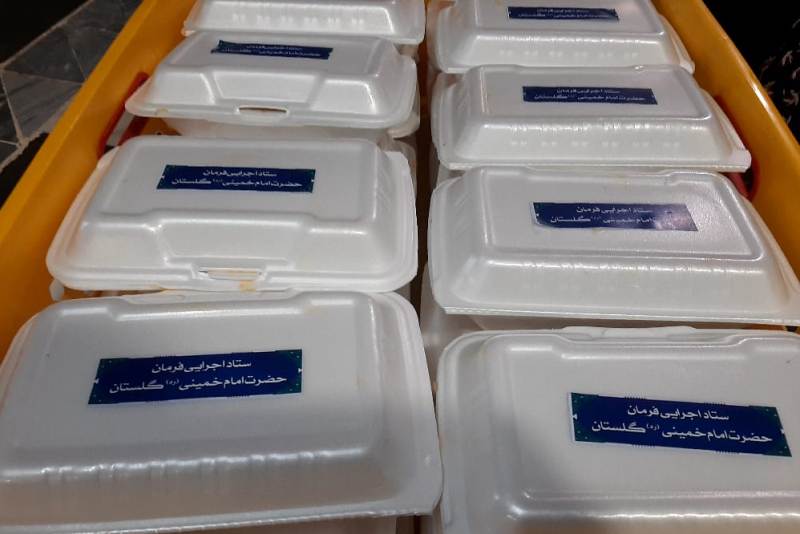 توزیع ۲۲۰۰ پرس غذای نذری ایام محرم در مسجد «امام علی (ع)» جهرم