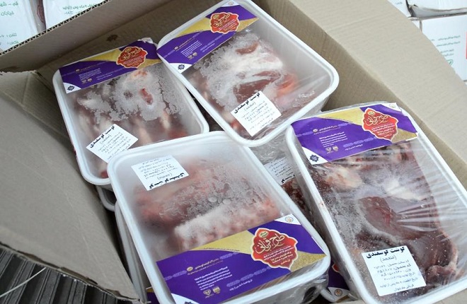 توزیع ۱۲۰۰ بسته گوشت نذری بین نیازمندان ۱۱شهر مازندران