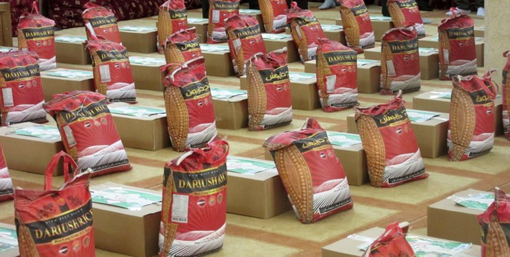 توزیع بیش از ۵ هزار قرص نان صلواتی به همت کانون فرهنگی و هنری «منتظران ظهور» کازرون
