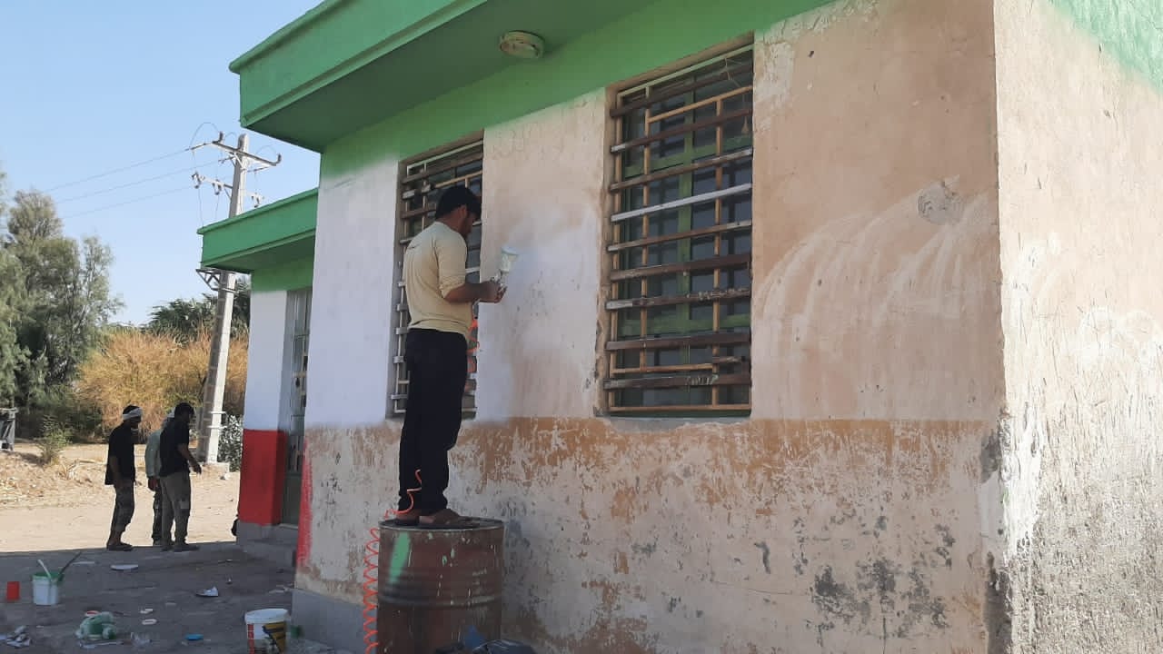 حرکت جهادی بچه مسجدی های کانون شهید باکری در زیبا سازی مدرسه روستا 