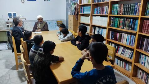 برگزاري جلسه آموزشي قرآن کريم با محوريت طرح حفظ آيه هاي زندگي در مسجدالرضا(ع) زاهدان