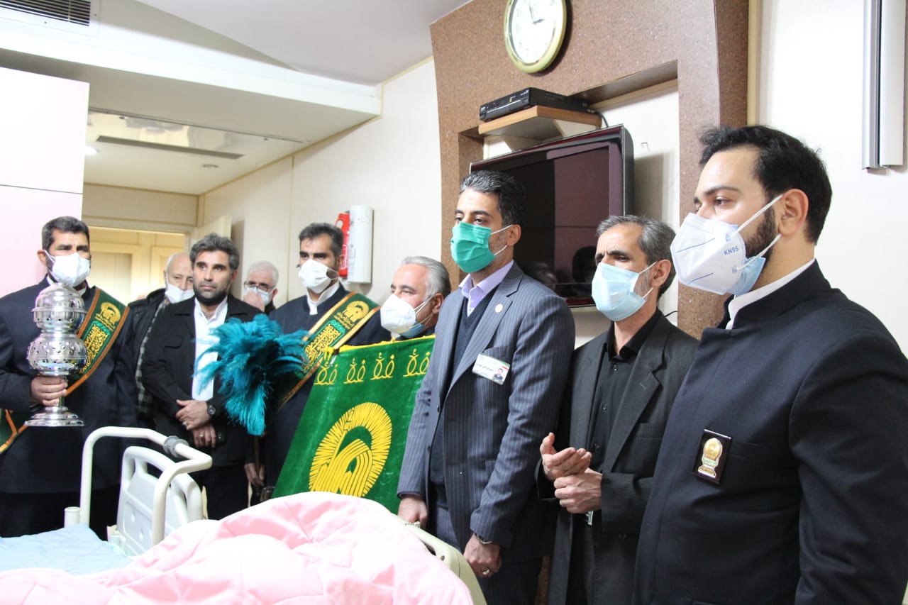 خادمیاران رضوی از بیماران بیمارستان بقیه الله بازدید کردند