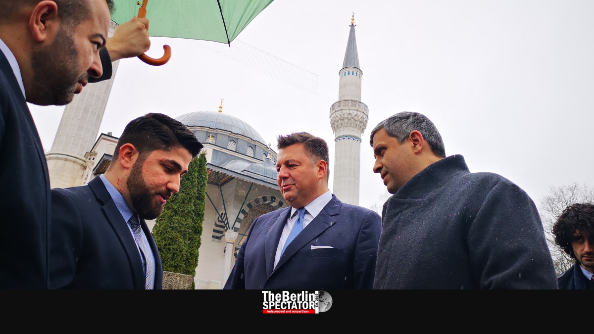 اعلام همبستگی یک سناتور آلمانی با مسلمانان در مسجد برلین