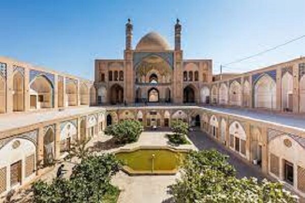 بررسی معماری مسجدآقا بزرگ کاشان در «هنرنامه ٣»