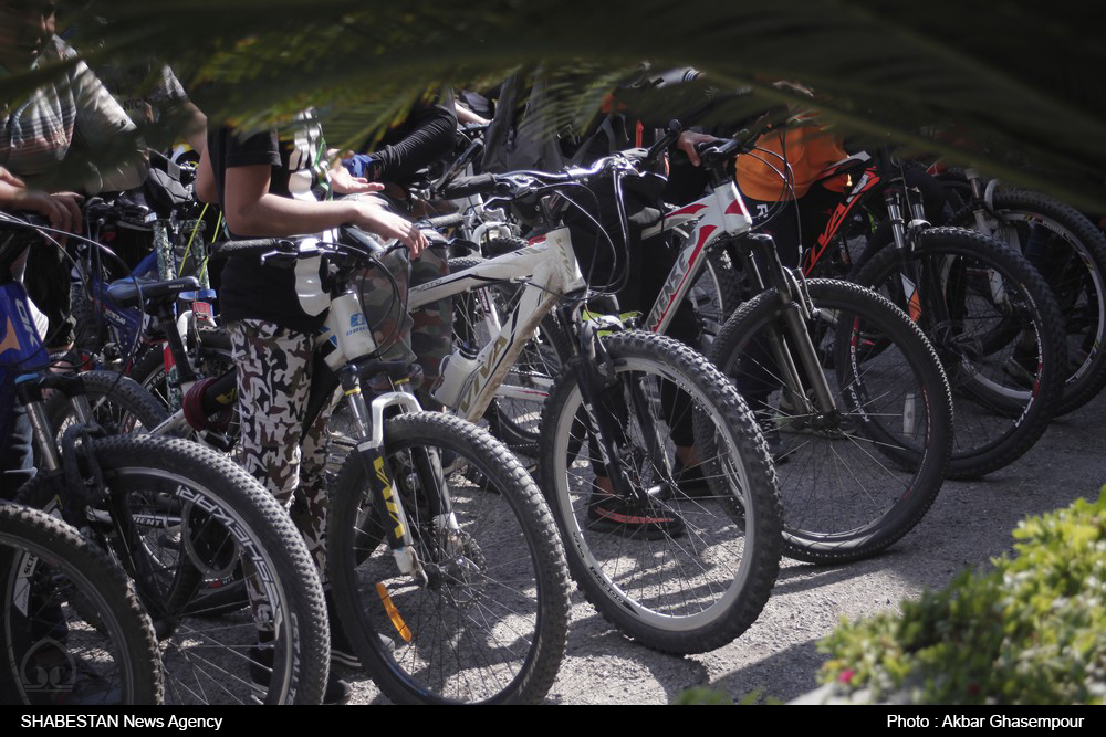 مسابقه دوچرخه سواری به مناسبت ایام الله دهه فجر به همت کانون شهید «منصور خادم صادق» برگزار می شود