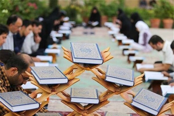 اجرای طرح ختم هفتگی قرآن به نیابت از شهدا در کانون «شهید برزگران» گراش