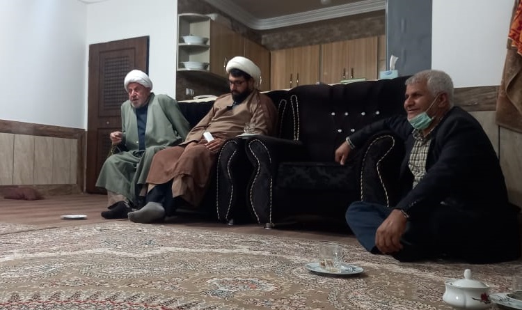 اعضای کانون امام علی(ع) نکا با خانواده شهید مفتح دیدار کردند