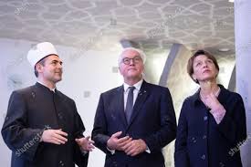 بازدید رئیس‌جمهوری آلمان از مسجد «پنزبرگ»/درخواست برای احترام بیشتر میان پیروان ادیان