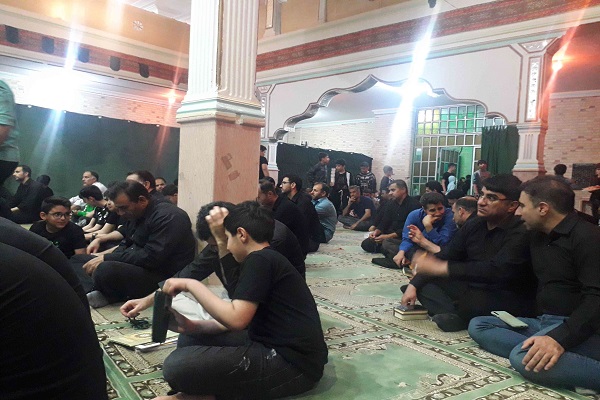 شب های قدر بهترین زمان برای بیان احکام و آموزه های دین اسلام به جوانان مسجدی است