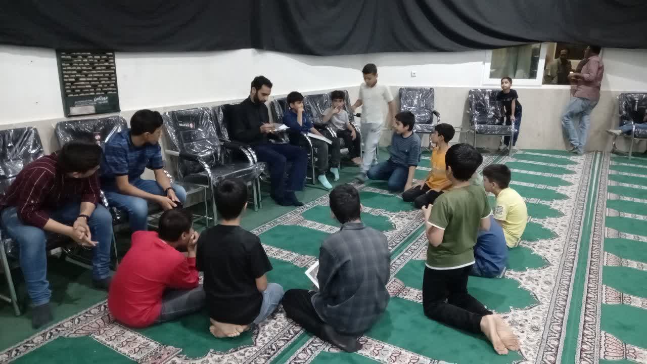 تعیین سطح قرآن آموزان نوجوان مسجد برگزار شد.