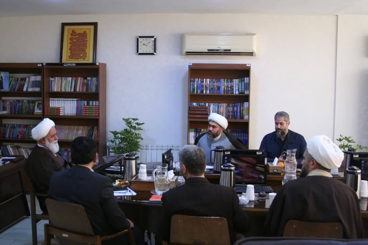 گسترش همکاری‌ میان ستاد هماهنگی کانون‌های مساجد کشور و پژوهشگاه فرهنگ و اندیشه اسلامی