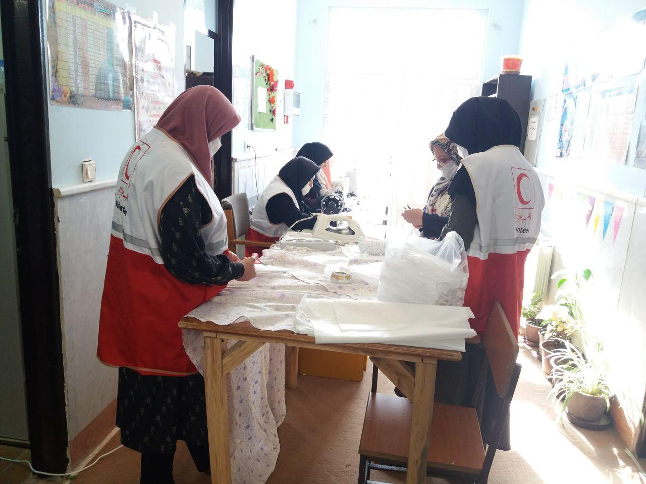 کارگاه تولید ماسک در شهر عنبران راه اندازی شد