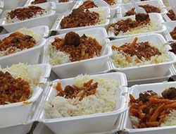 توزیع ۱۵۰ پرس غذای گرم در عید غدیر 