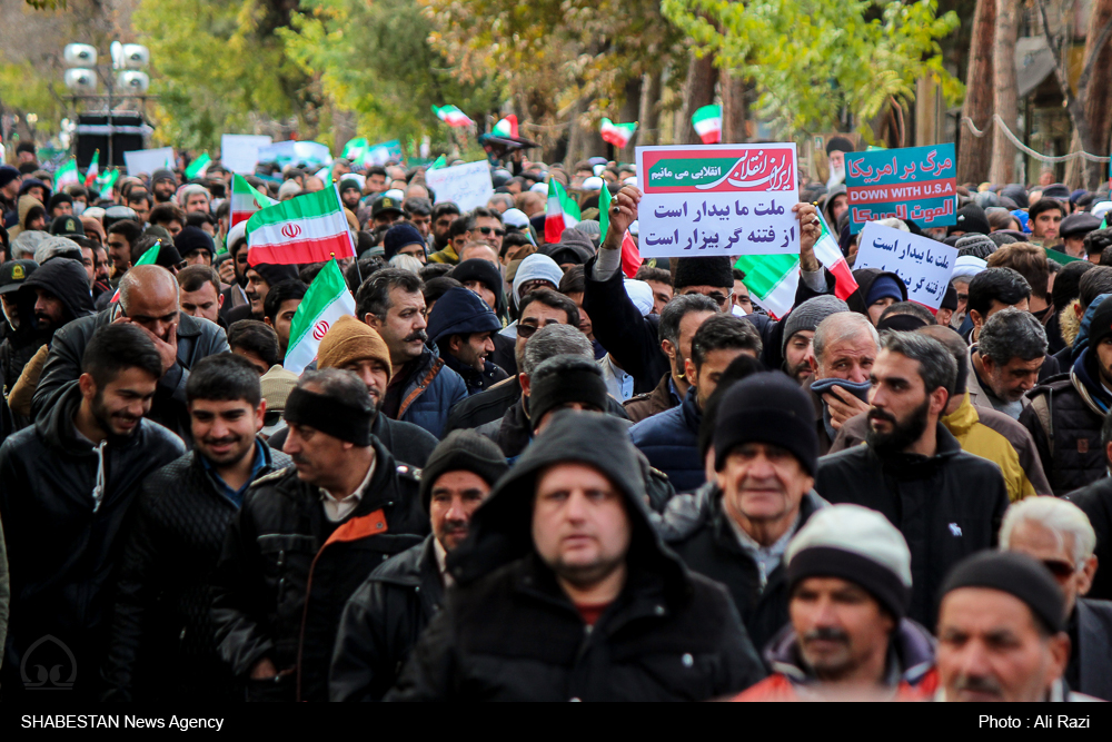 اعلام حضور اعضای کانون های مساجد کرمانشاه در راهپیمایی حمایت از اقتدار و امنیت کشور