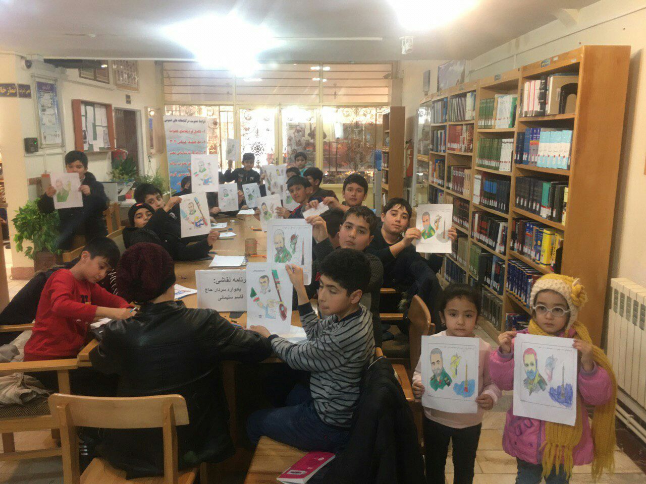 مسابقه نقاشی ویژه کودکان و نوجوانان با موضوع شهادت سردار سلیمانی برگزار شد
