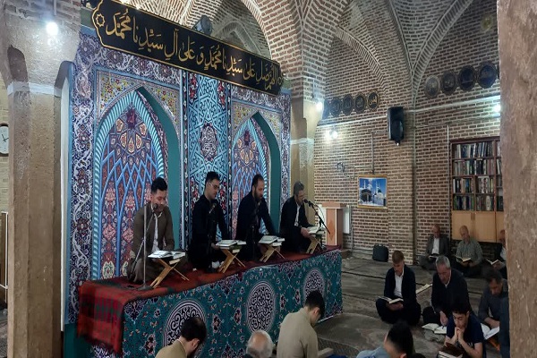 برگزاری ختم گروهی قران کریم در ۳۲ مسجد شهرستان مهاباد